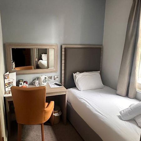 St Andrews Town Hotel Droitwich Spa Extérieur photo