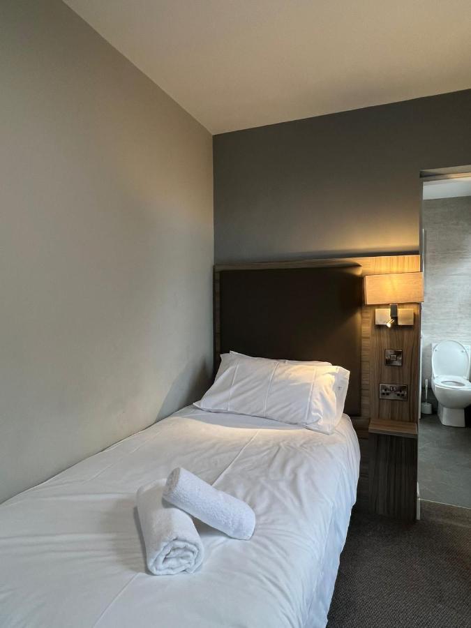 St Andrews Town Hotel Droitwich Spa Extérieur photo