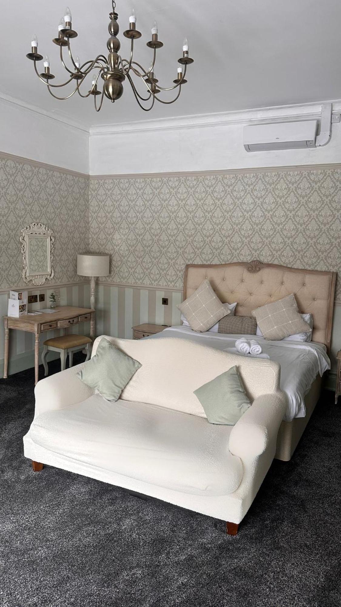 St Andrews Town Hotel Droitwich Spa Extérieur photo