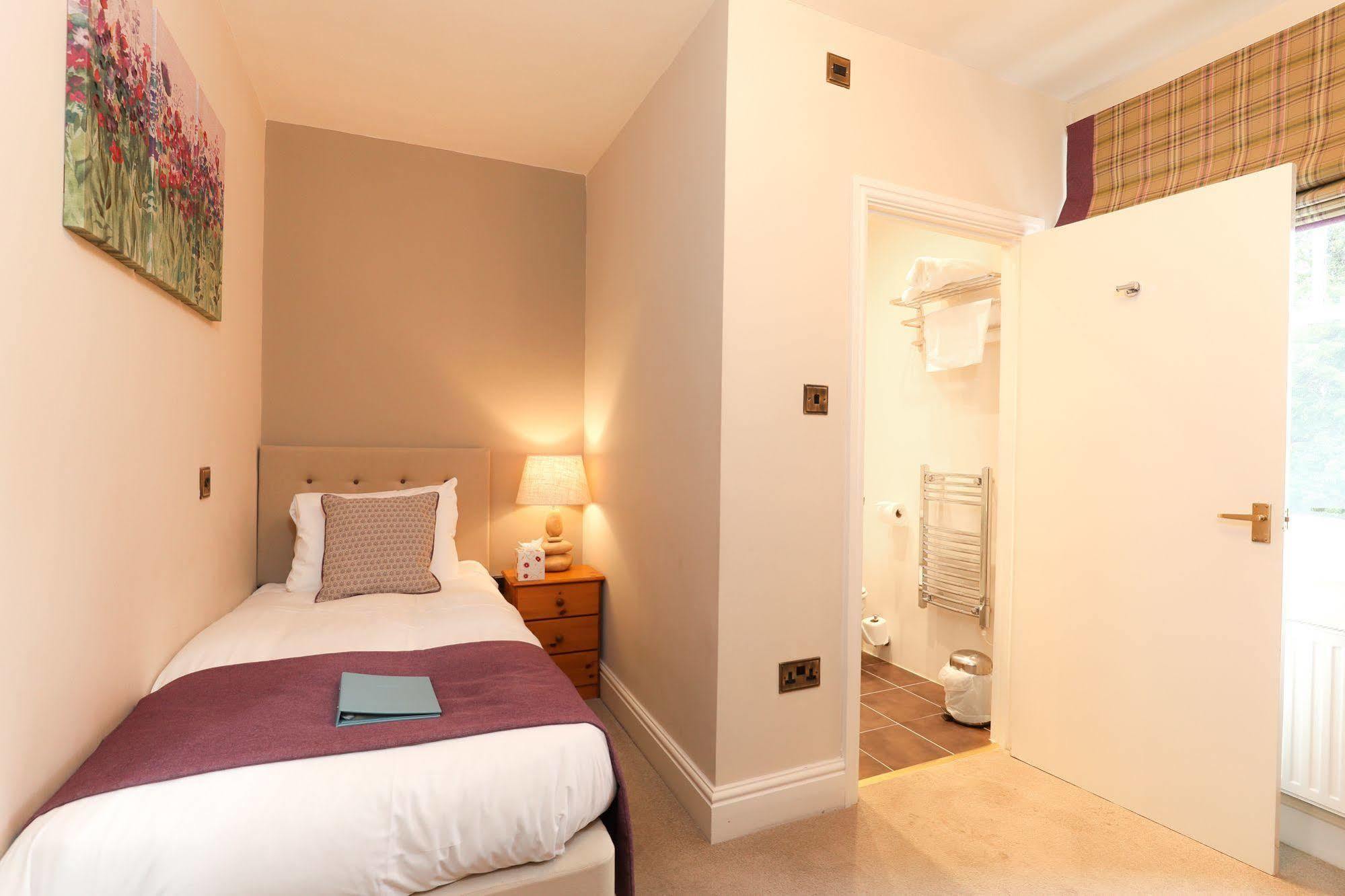 St Andrews Town Hotel Droitwich Spa Extérieur photo
